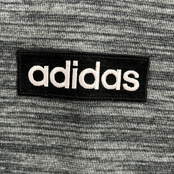 Cropped Lightweight Sweater - Picture 2 of 5